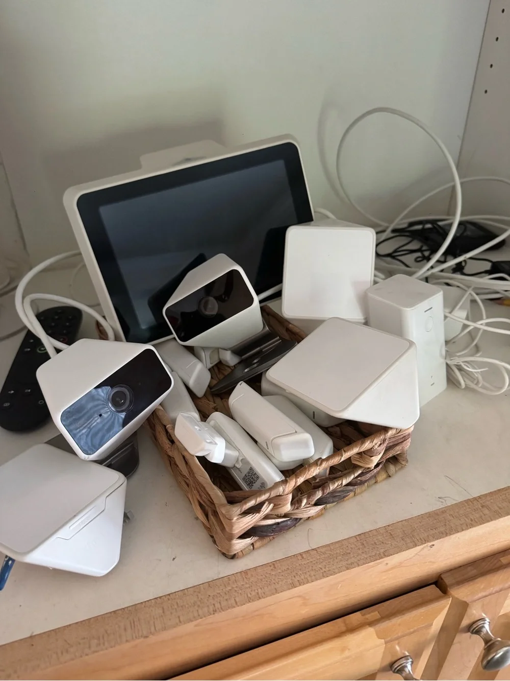 Xfinity White Home Security Camera & Smart Hub Set